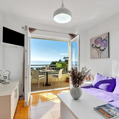 Santric - The Hill *