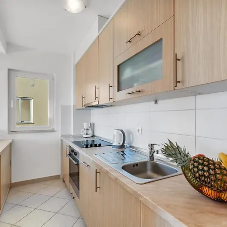 Santric - The Hill Apartment *