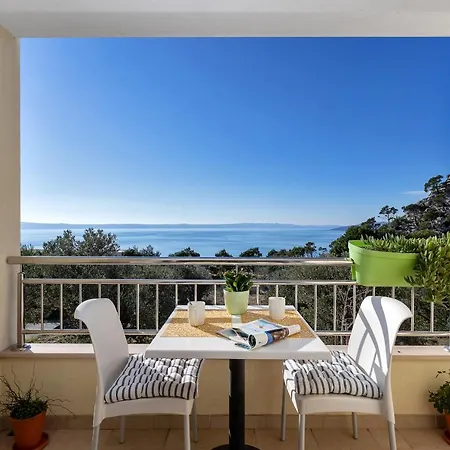 Santric - The Hill * Makarska