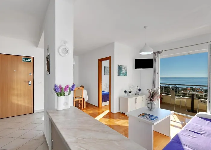 Santric - The Hill * Makarska