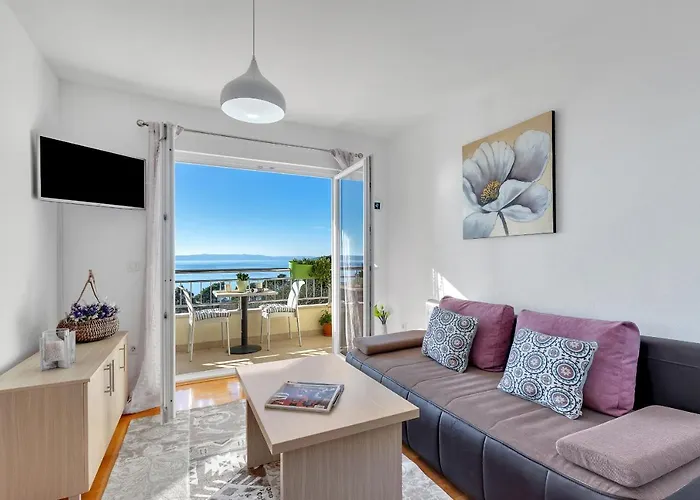 Santric - The Hill * Makarska